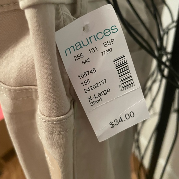 New Listing! Maurices Jeggings Size XL Short - Picture 3 of 3